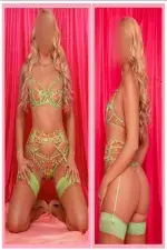 Blonde_Bombshell  of Cheshire  Photo 3