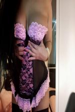Anisha of Essex  Photo 2