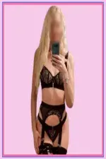 Lexi  of Cheshire  Photo 3